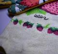 Kitchen Towel, Oven Mitt and Pot Holder Set. 
