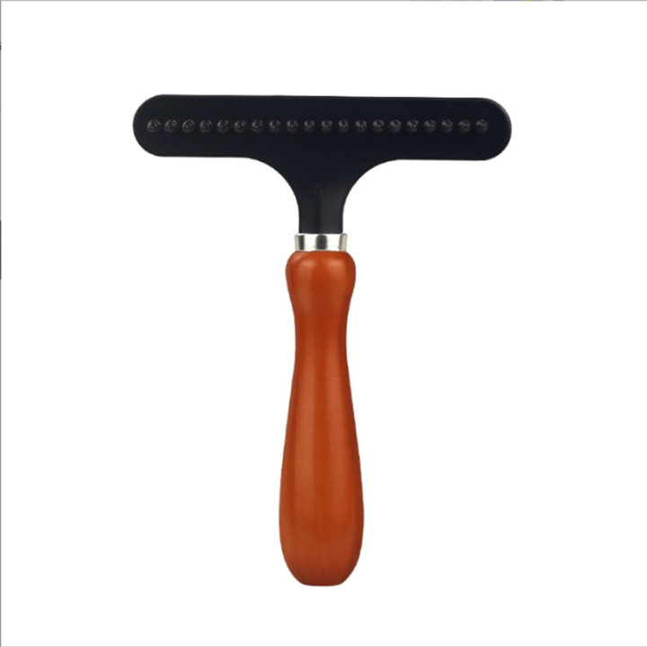 Carpet Rake Carpet Groomer Rake Pet Hair Remover,Iron Comb with Wooden Handle for Carpets Rugs Removal 1 PCS