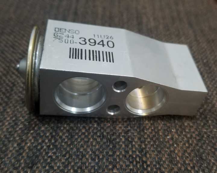 Expansion%20valve%20R134a%20/Block%20valve%20R134a%20-%20Image%208
