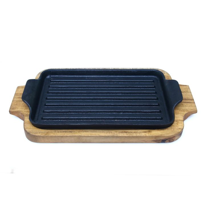 Cast%20Iron%20Sizzler%2010"%20Grill%20,%20Krucible%20Kitchen,%20Non%20Stick%20Sizzling%20Plates,%20,%20Sizzler%20plate%20with%20Wooden%20Base%20-%20Image%202