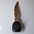MISS ROSE leaf bottle - black eye liner. 