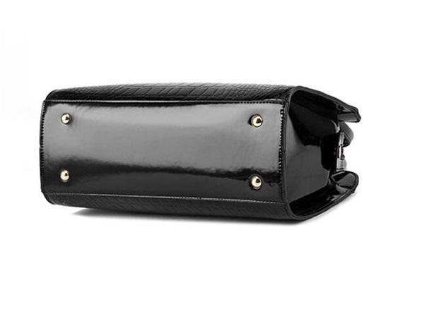 Tyfi%20Black%20Ladies%20Hand%20bags/Fashion%20bags/eco%20friendly%20bags/Crocodile%20Pattern%20Female%20Fashion%20Handbag/women%20handbags/Korean%20style%20handbag/exquisite%20handbags/%20trendy%20handbags%20-%20Image%205