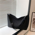 New Large Capacity Casual Women's Bag2022Solid Color Fashion Crossbody Bag Western Style Space Cotton Shoulder Tote Bag. 