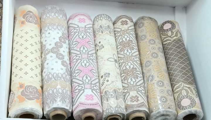 Dressing%20and%20side%20table%20mats%20%20%20%20%20%203%20yard%20-%20Image%202