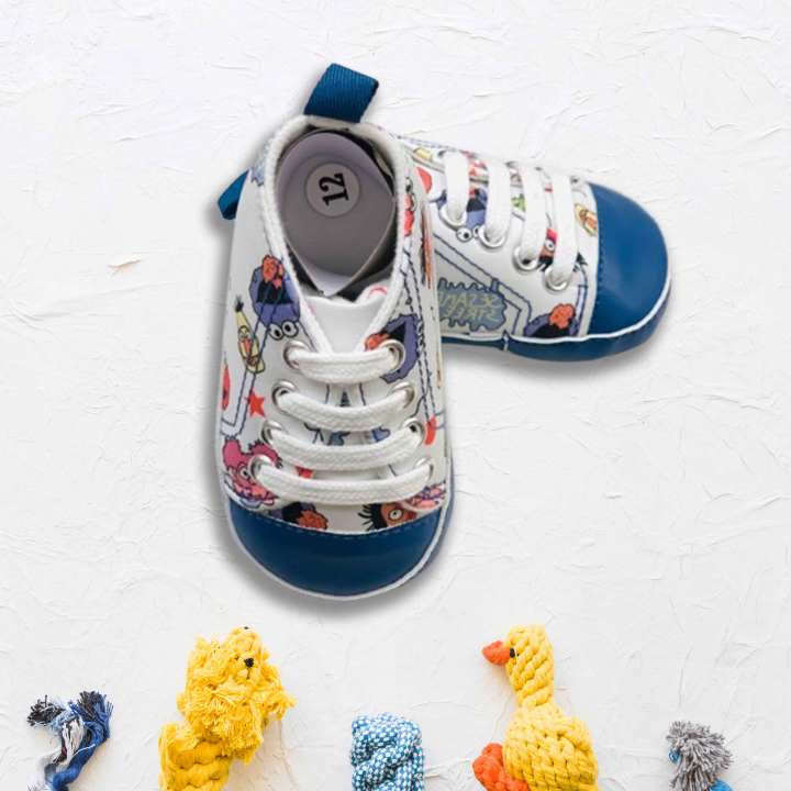 Imported%20Baby%20Shoes%20with%20Cozy%20Socks%20-%20Image%209