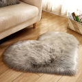Yfashion 40X50CM Love Heart Shaped Rug Artificial Wool  Hairy Carpet Faux Floor Mat Fluffy Soft Area Rug apetes. 