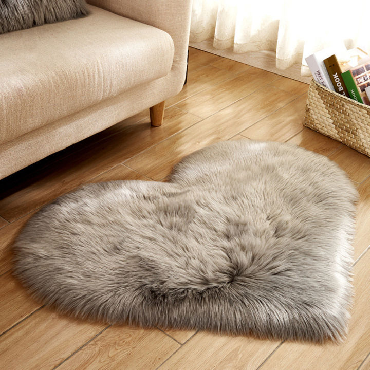 Yfashion%2040X50CM%20Love%20Heart%20Shaped%20Rug%20Artificial%20Wool%20%20Hairy%20Carpet%20Faux%20Floor%20Mat%20Fluffy%20Soft%20Area%20Rug%20apetes%20-%20Image%205