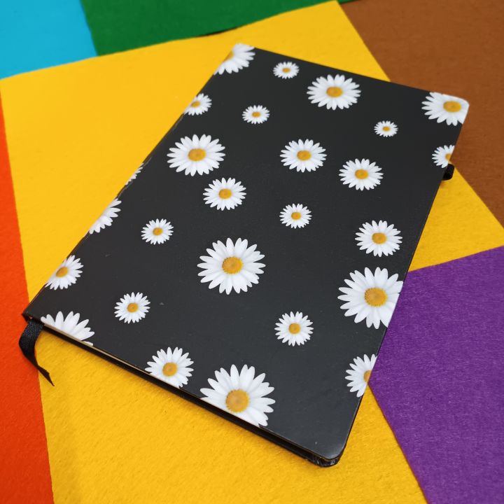 MyKitab%20-%20Printed%20Diary%20-%20Black%20Daisy%20-%20Image%206