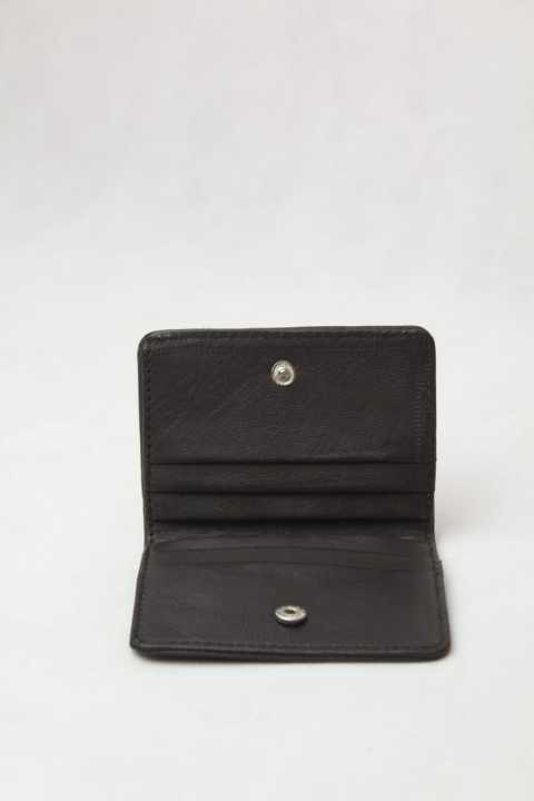 Leather%20Wallet%20%7C%20Genuine%20Leather%20%7C%20Sheep%20Leather%20%7C%20Small%20Wallet%20%7C%205%20card%20holder%E2%80%99s%20compartments%20%7C%202%20small%20cash%20compartments%20%7C%201%20large%20cash%20compartment%20%7C%201%20teach%20button%20for%20opening%20compartment%20%7C%20Uni-sex%20Wallet%20-%20Image%204