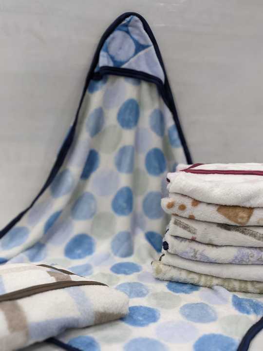 New%20Born%20soft%20Baby%20Fleece%20Blanket.%20-%20Image%204
