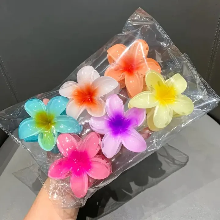 Flower%20Claw%20Clips%20-%206%20Pc's%20Hair%20Clips%20for%20Girl%20%7C%20Women%20%E2%80%93%20Glossy%20Hair%20Catcher,%20Strong%20Grip%20Hair%20Clip%20for%20Thick%20&%20Thin%20Hair,%20Trendy%20Flower%20Hair%20Accessories%20for%20Daily%20&%20Party%20Wear%20-%20Image%207
