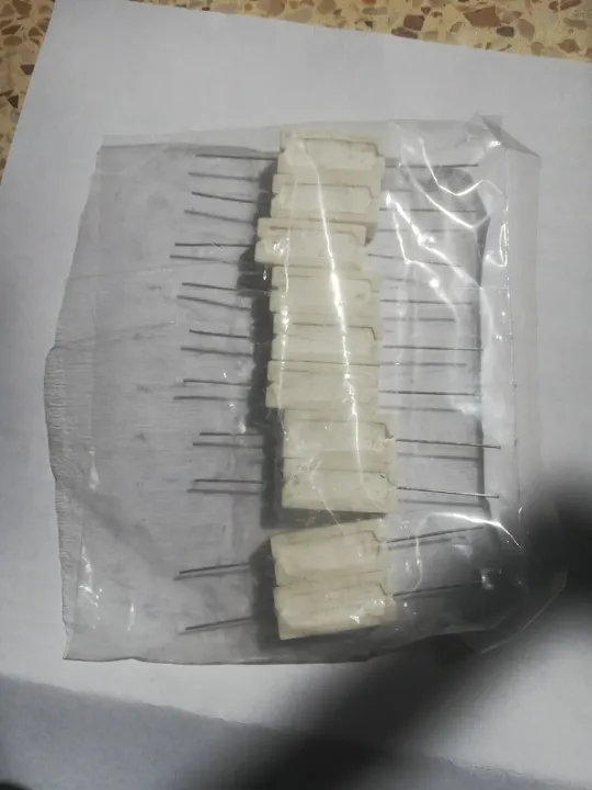 10%20Pcs%20Ceramic%20Cement%20Resistor%205%20Watt%2047%20%CE%A9%20-%2047%20Ohm%20-%20Image%203