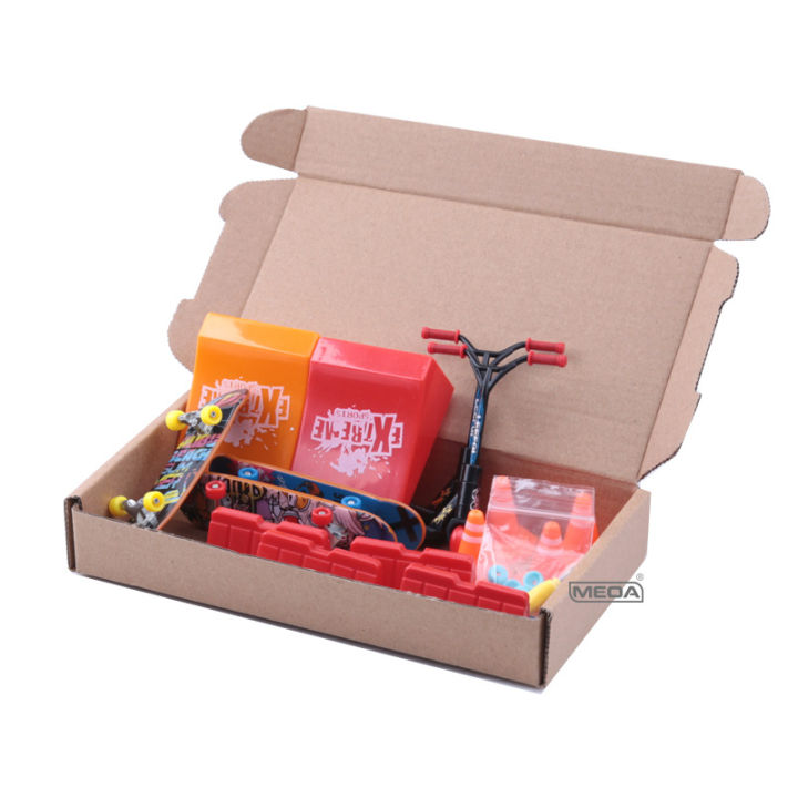 PinShang%20Children%20Finger%20Toys%20Finger%20Skateboard%20Scooter%20Ramp%20Accessories%20Set%20With%20Causal%20Pants%20For%20Kids%20Gifts%20-%20Image%2010