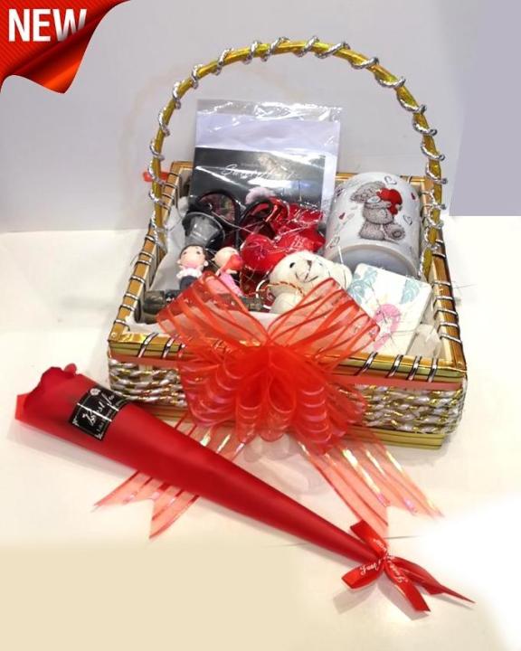Valentine%20Day%20Gift%20Basket%20for%20Best%20Wife%20or%20someone%20special%20-%20Image%203