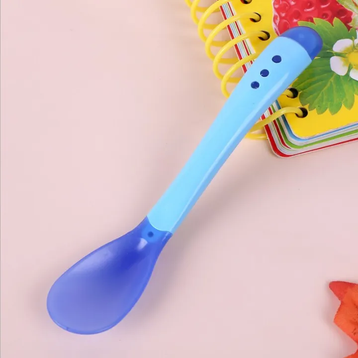 Silicone%20Baby%20Feeding%20Spoon%20Safety%20Baby%20Temperature%20Sensing%20Spoon%20Heat%20Toddler%20Food%20Feeding%20Spoons%20-%20Image%204