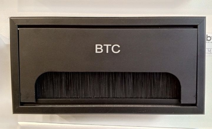 BTC-Imported%20Aluminium%20Wire%20Cap%20in%20Silver/Black%20Color%20-%20Image%203