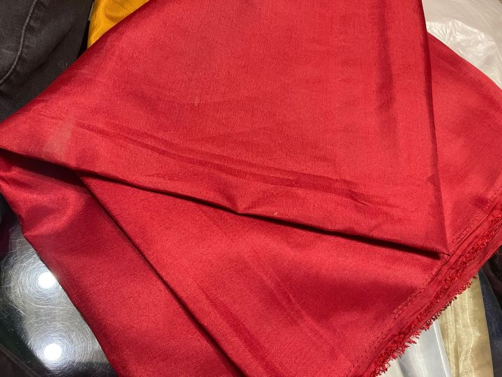 Silk%20Suit%20,%20Katan%20Silk%20suit%20for%20women,%20Pakistani%20Katan%20Silk%20-%20Image%204