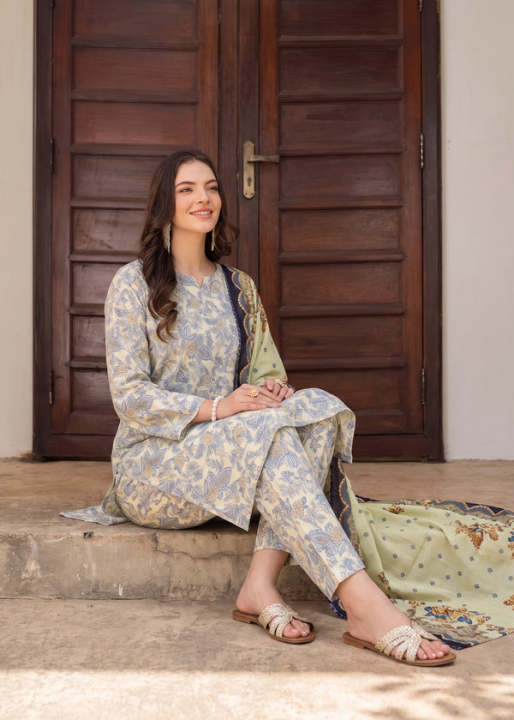 Women%20Light%20Yellow%20Printed%20Lawn%203%20Piece%20Suit%20Set%20Straight%20Kurta%20with%20Straight%20Trouser%20&%20Dupatta%20-%20Image%202