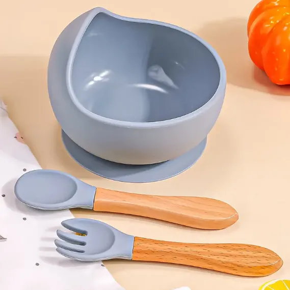 3%20pcs%20%20Bpa%20Free%20Silicone%20%20Baby%20Feeding%20Set%20Learning%20Dishes%20Suction%20Bowl%20Set%20Wood%20Spoon%20Non-slip%20Silicone%20Bowl%20and%20spoon%20for%20Baby%20Bowl%20%20-%20Buy%20Silicone%20Bowl%20And%20Spoon%20,%20BPa%20Free%20Silicone%20Baby%20Feeding%20Set%20Baby%20feeding%20%20Set%20,%20Baby%20Bowl%20-%20Image%204