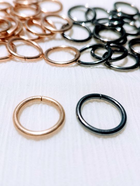 Multi-Color%20Split%20Jump%20Rings%20Set%20for%20DIY%20Crafting%20-%20Craft%20Connector%20for%20Artisanal%20Projects%20-%20Image%203