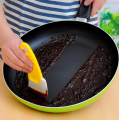 Kitchen Oil Cleaning Spatula Silicone Scraper Oil Stain Cleaner Baking Soft Blade Scraper Brush Kitchen Accessory. 