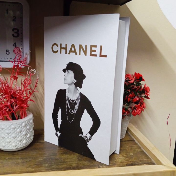 Modern%20Unique%20Fake%20Book%20Decoration%20%7C%20Model%20Book%20%7C%20Faux%20Books%20%7C%20Dummy%20Books%20%7C%20Home%20Decorative%20Books%20%7C%20Storage%20Books%20-%20Image%205