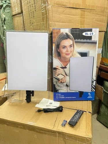 RL-19 Inch Panel LED soft light with LED Stand best for Tripod Photography