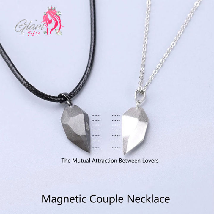 Heavy%20Metal%20Magnetic%20Lovers%20Heart%20Pendant%20Necklace%20Gift%20for%20Friends%20Couples%20-%20Image%206