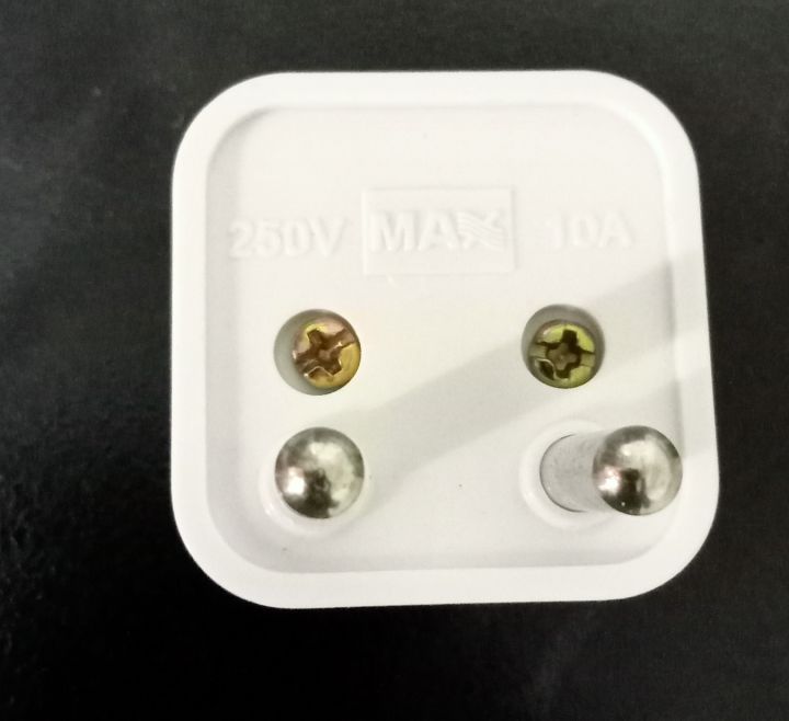 3%20Pin%20Plug%20Socket%20-%20Image%202