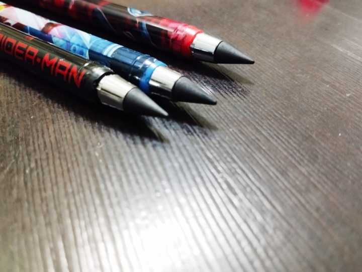 01%20pc%20Never%20Ending%20Inkless%20Pencils,%20Infinity%20Everlasting%20Pencil%20Graphite%20Nib,%20Portable%20Eraser%20Unlimited%20Writing%20Pencils,%20Triangle%20Golf%20Stationary%20Set%20-%20Image%203