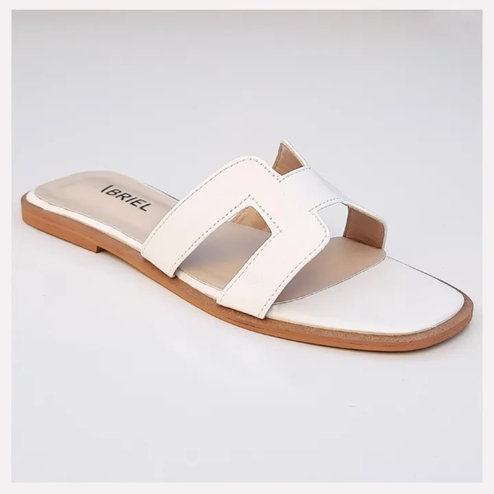 H-SLIDE%20-%20Women's%20Classic%20White%20Comfortable%20Slides%20-%20Image%202