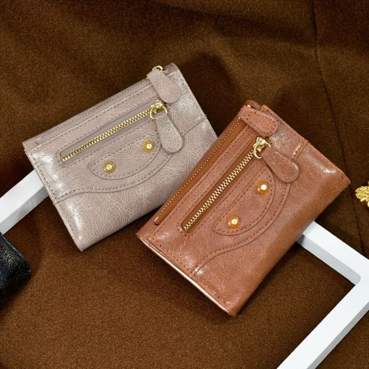 Billetera Sólida Para Mujer Con Decoración De Remaches Nuevos Para Mujeres, Con Textura Y Espacio Para Tarjetas De Crédito