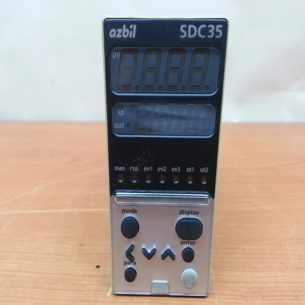Azbil%20SDC-35,SDC-36%20%7C%20PID%20%7C%20Pressure%20and%20Temperature%20Controller%20%7C%20Japan%20Model%20-%20Image%202