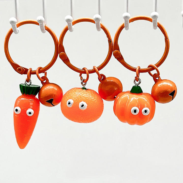 Small Size Carrot Keychain Decorative Cute PVC Gardener Keyring Shovel Keychain for Gardeners Key Decoration Promotional Item