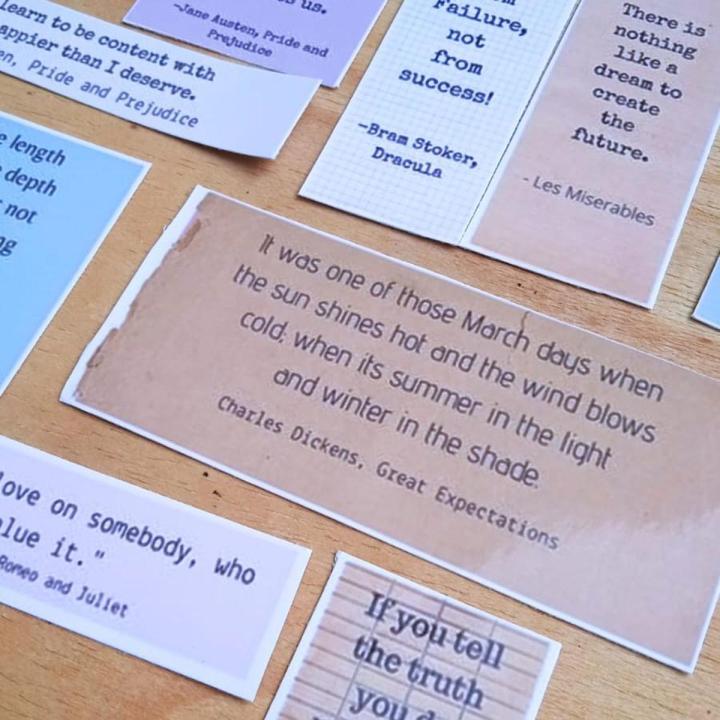 Pack of 12 die-cut book quotes stickers