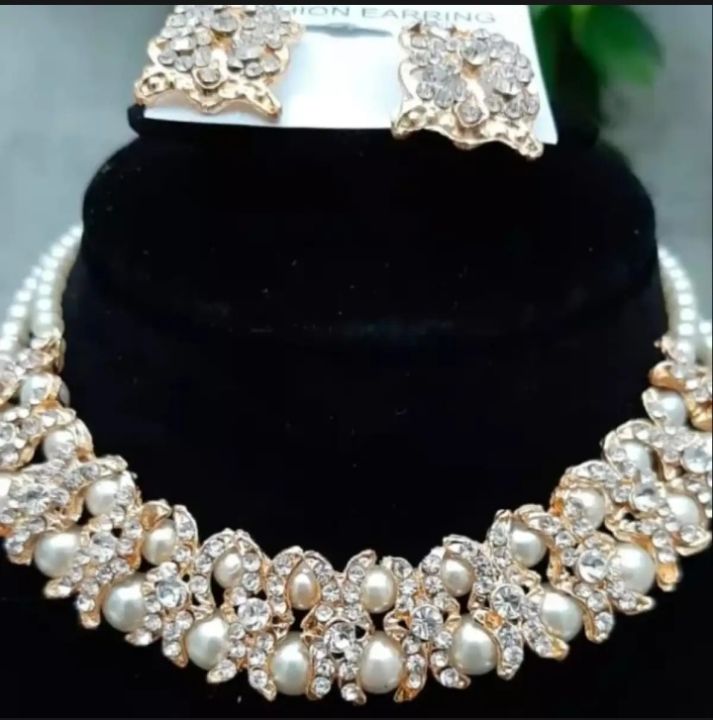 Necklace%20With%20Earrings%20for%20Women%20&%20Girls%20-%20Image%202