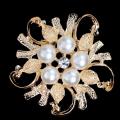 Women Breastpin Elegant Flower Pearl Brooch Pin for Party Dating pins for bag. 