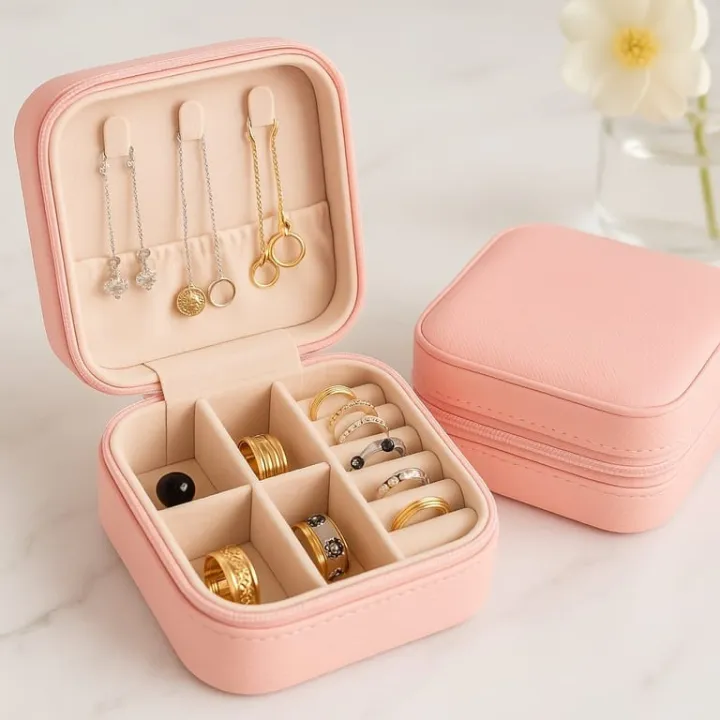 Rings,%20Earrings%20&%20Bracelets%20Jewellery%20Holder%20%E2%80%93%20Lightweight%20Jewelry%20Organizer%20Compact%20Pink%20Jewelry%20Storage%20Box%20%E2%80%93%20Keeps%20Jewelry%20Safe%20Portable%20Organizer%20-%20Image%202
