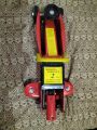 Hydraulic Floor Jack- 2 Ton Heavy Duty Car lifting Jack | Made in Germany. 