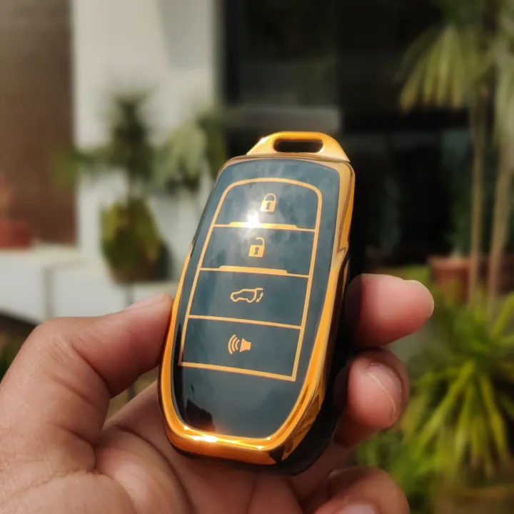 Toyota%20Fortuner%20TPU%20key%20cover%20premium%20quality%20key%20cover%20keychain%20for%20toyota%20fortuner%204%20button%20black%20gold%20white%20-%20Image%202