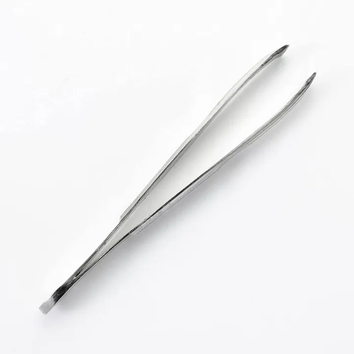 Tweezers%20Slant%20Tip,%20silver%20-%20Image%204