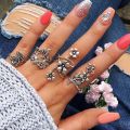 7Pcs/Set Vintage Crystal Flower Butterfly Ring for Women Girls Hollow Bohemia Geometric Korean Exquisite Finger Jewelry. 