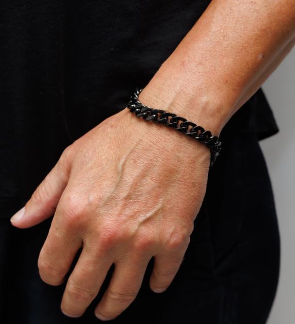 Pack%20of%202%20Watches%20for%20Men%20Stainless%20Steel%20Strap%20Quartz%20Watch%20Business%20and%20Casual%20Style%20with%20Calendar%20and%20Luminous%20Dial%20Multiple%20Colors%20-%20Image%206
