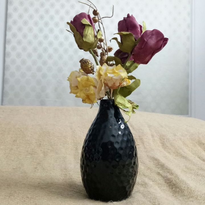 Beautiful vase without flowers / Vintage Vase by Cyan Design 5 1/2” H ...