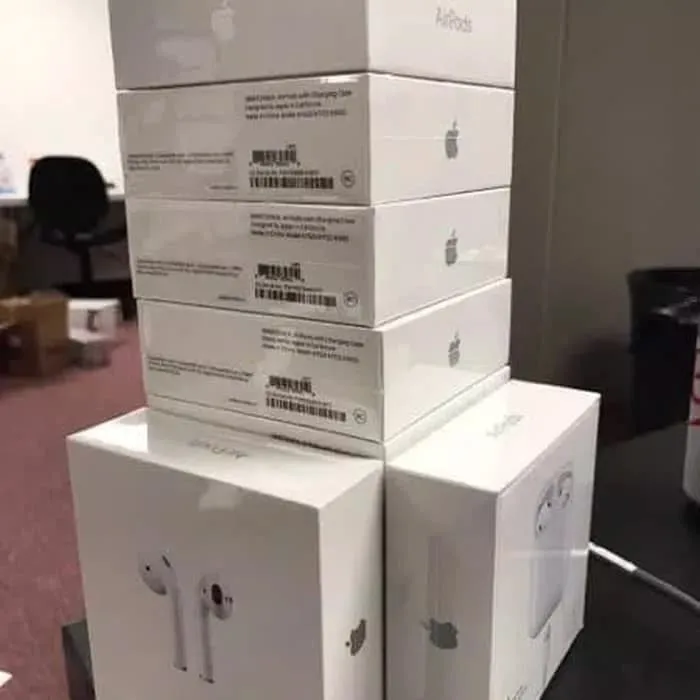 Apple%20AirPods_Pro%20Latest_(2nd%20Generation)%20Titanium%20Wireless%20Earbuds,%20Bluetooth%205.0,%20High%20Quality%20Sound%20bass%20made%20in%20japan%20-%20Image%205