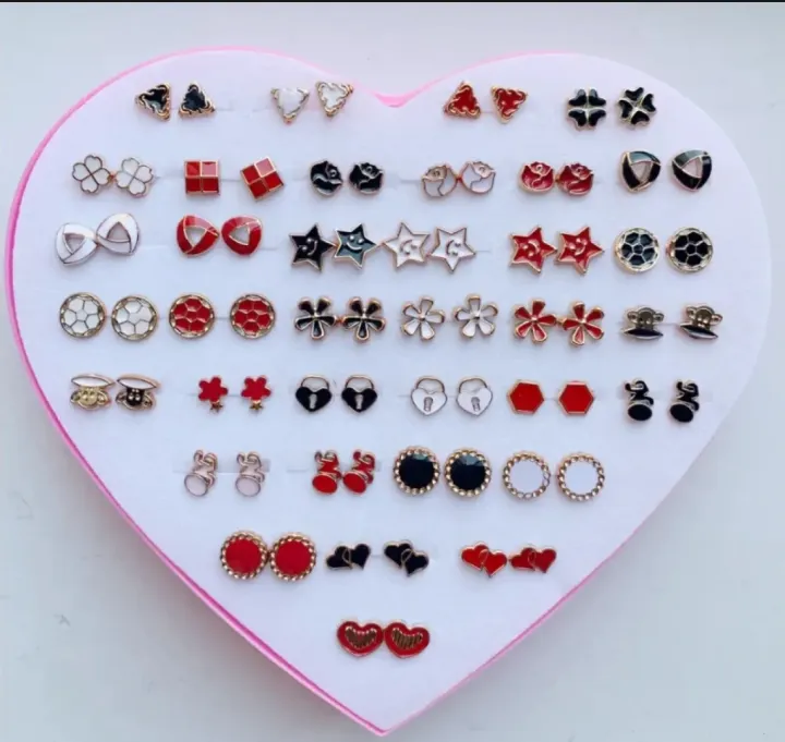 36%20Pairs%20Earrings%20Set%20with%20Box%20%E2%80%93%20Random%20Stud%20Earrings%20(6/12/24%20Pairs%20Without%20Box%20Option)%20%7C%20Cartoon%20Heart%20Shape%20Packaging%20%7C%20Hypoallergenic%20Plastic%20&%20Metal%20Earrings%20for%20Women%20&%20Girls%20-%20Image%204