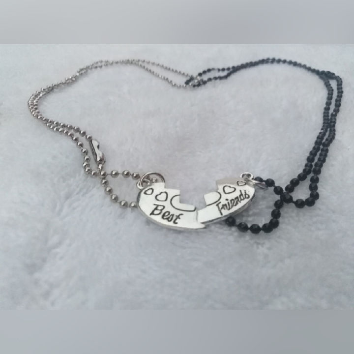 2 pieces charming Best Friend Heart Locket Necklace valentine day gift