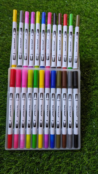 Keep%20Smiling%20Dual%20Tip%20Brush%20Pen%20Art%20Marker%2012%20Pcs%20Set%20-%20Image%206