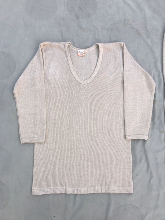Women%E2%80%99s%20Merino%20Wool%20Thermal%20Body%20Warmer%20Suit%20%E2%80%93%20Soft,%20Stretchable%20&%20Stylish!%20-%20Image%202