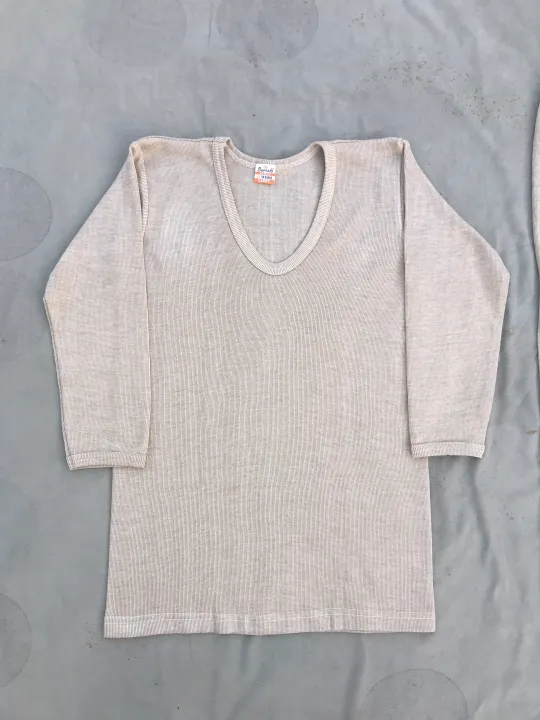 Women%E2%80%99s%20Merino%20Wool%20Thermal%20Body%20Warmer%20Suit%20%E2%80%93%20Soft,%20Stretchable%20&%20Stylish!%20-%20Image%202